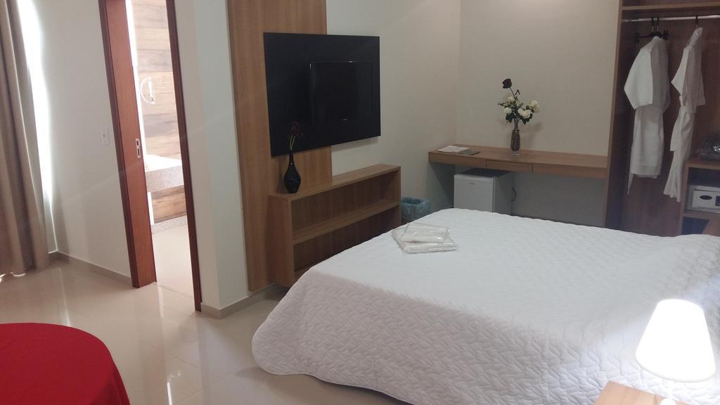 Guines Palace Hotel Patrocinio Luaran gambar