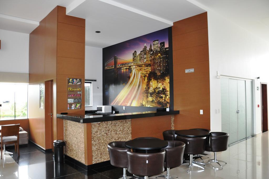 Guines Palace Hotel Patrocinio Luaran gambar