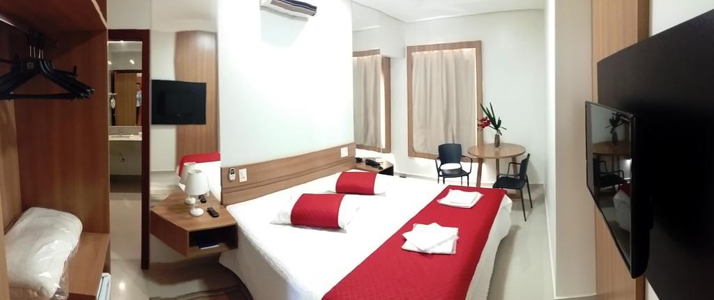 Guines Palace Hotel Patrocinio Luaran gambar